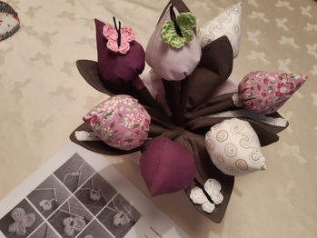 Der 2 Minuten-Schmetterling ergänzt meinen Muttertagsstrauß.
Die Anleitung ist sehr gut und übersichtlich!