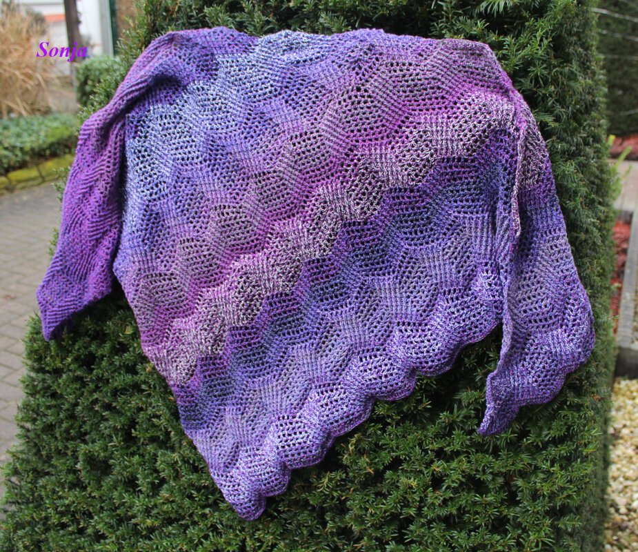 Crochet Pattern Triangular Scarf &quot;Damia&quot;