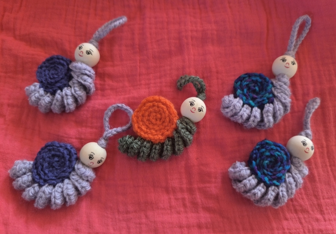 Crochet Pattern For The Snail Keychain!