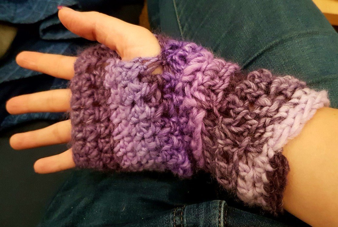 Anleitung Pulswärmer Handstulpen Armstulpen, inkl. Bilder, passend für alle Hände und jede Wolle!