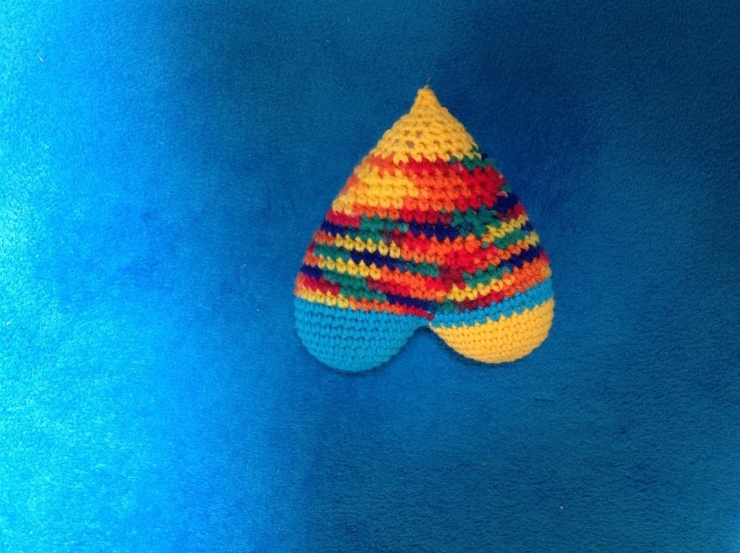 Bunte Herzchen Häkelanleitung