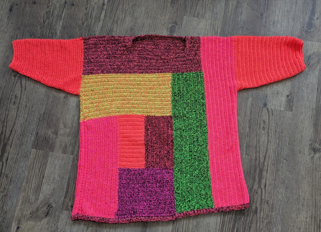 Häkelpulover Frauhohmanns "Piazza", der gute Laune-Pulli mit Farbenspiel