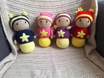 Tolle Anleitung, hat Spaß gemacht nachzuhäkeln,Glühwürmchen kommen sehr gut bei meinen Zwergen an.