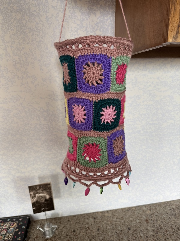 Crochet Pattern Sunrise Granny Square Lampions, cute lanterns, 2 sizes, PDF