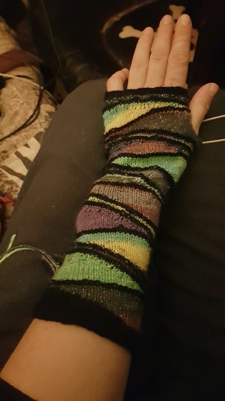 Strickanleitung Armstulpen "Waldfee"