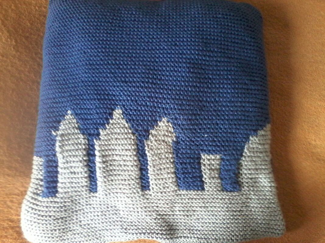 Strickanleitung Motivkissen, Kissen oder auch nur Kissenhülle Stadt, 40x70 cm- auch für Anfänger