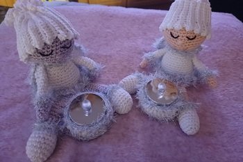 Ich bin verliebt in meine beiden Engel. Eine wunderschöne Anleitung, die schnell und einfach zu häkeln ist. Vielen vielen Dank dafür.