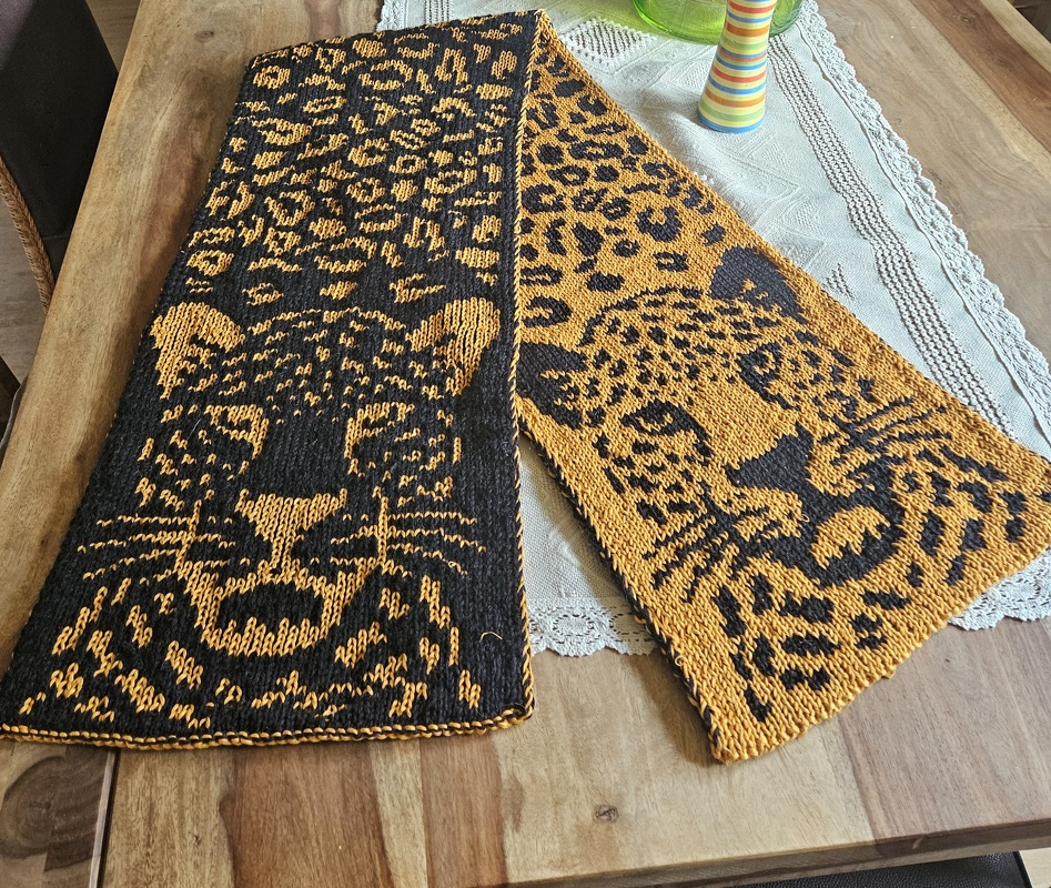 SET Leo Love - Schal / Mütze / Stirnband / Topflappen - DF Strickanleitung