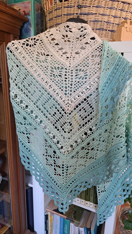 Crochet Pattern Triangular Scarf "Abia"