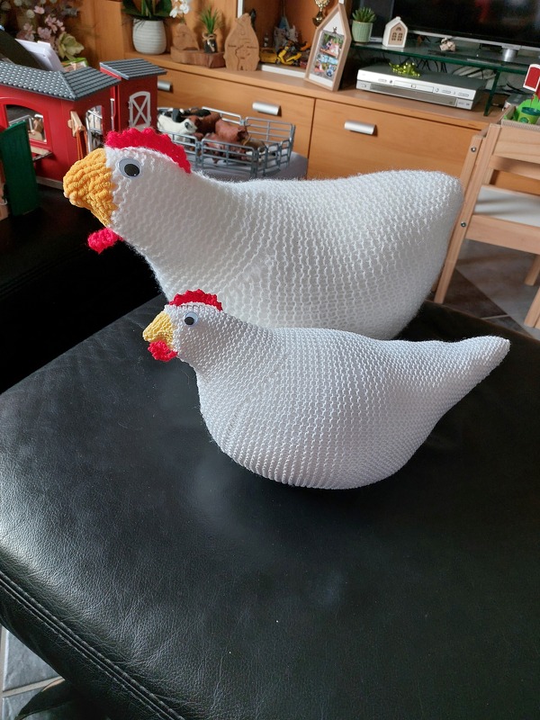 Strickanleitung Kuschelhuhn "Helga"