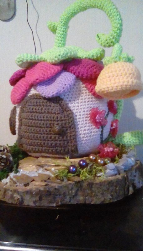 DIY Türstopper: Häkelanleitung für ein entzückendes Feenhaus