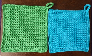 Das hat so viel Spaß gemacht!
Einmal einfacher Rand, einmal mit Schmuckrand.