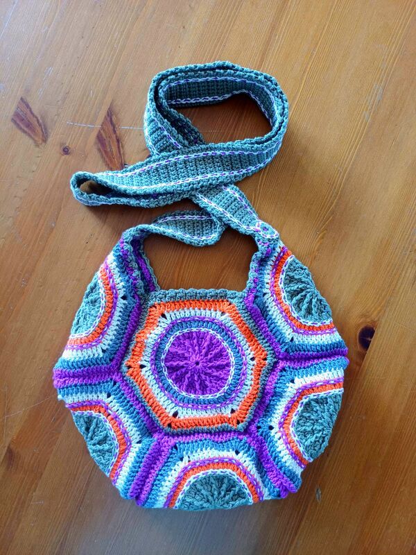 Hexagontasche "Cassilda" Häkeltasche aus Granny Squares, Schultertasche PDF