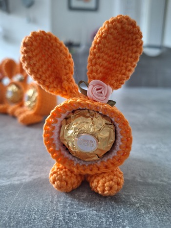 Süße Osterüberraschung
Ich habe 20 Häschen zum Verschenken gehäckelt. Die Beschänkten haben sich sehr darüber gefreut.
Die Anleitung war leicht verständlich und übersichtlich.