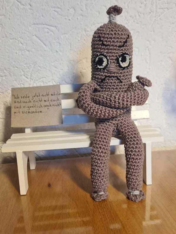 Häkelanleitung beleidigte Leberwurst – lustige Amigurumi Figur häkeln