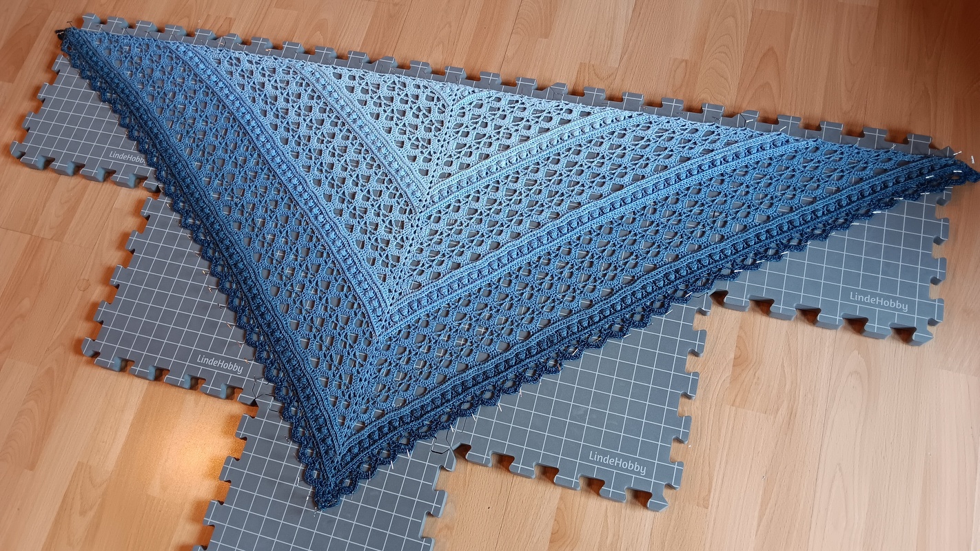 Crochet Pattern Triangular Scarf "Isaia"