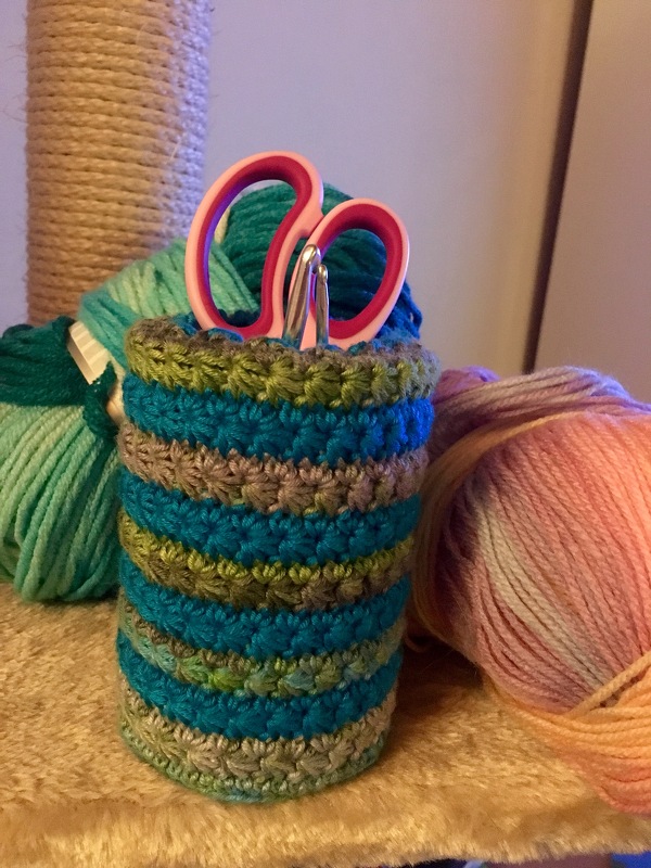 Häkelkorb im Sternenmuster