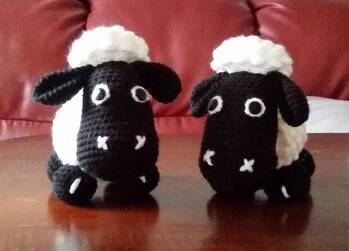 Und hier eine andere Form vom Lamm Lucky als Shaun das Schaf im Doppelpack.