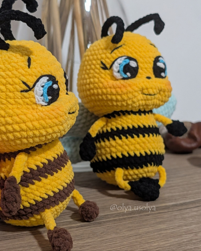 Buzzy Juju Plush Bee Amigurumi Crochet Pattern