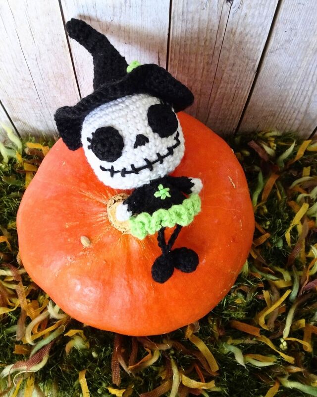 Kleine Gruselhexe – Halloween-Amigurumi-Häkelanleitung