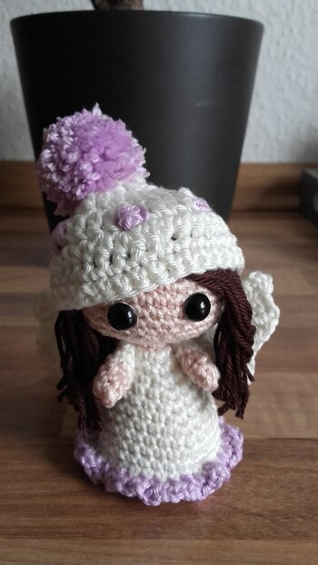 Ich hab ihr noch 2 Flügel gemacht und als kleines Schutzengelchen verschenkt