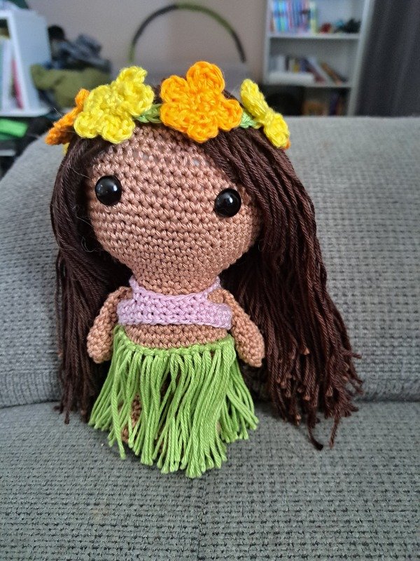 Anela the Hula Girl, Amigurumi crochet pattern