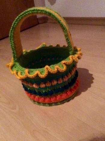 Hier mein Körbchen mit Schachenmayr Bravo gehäkelt, hat wunderbar geklappt!