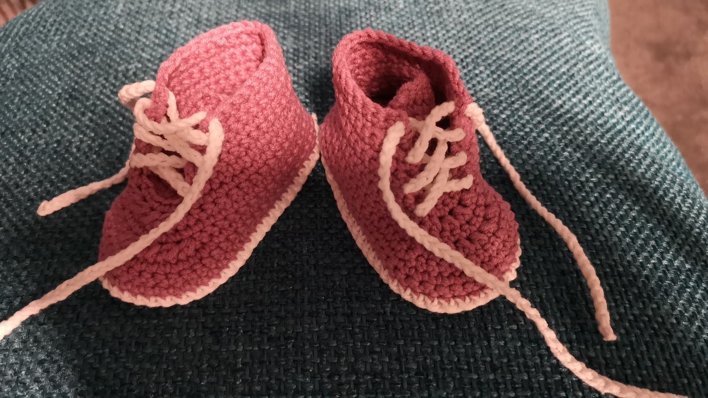 Häkelanleitung, Babyschuhe in 4 Größen