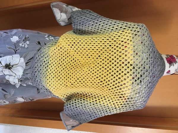 Granny Shrug Seelenwärmer