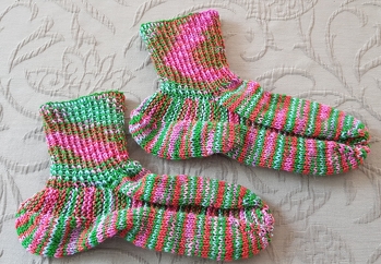 Haben viel Spass gemacht. Endlich trau auch ich mich an Socken ran