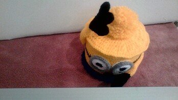Mein Klohut ist nun fertig. Hat sich gut häkeln lassen. Der Minionklohut sitzt bei mir im Badezimmer. Danke für die gute Anleitung.