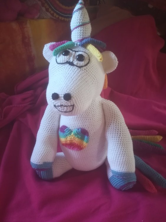 Rainbow unicorn - crochet pattern