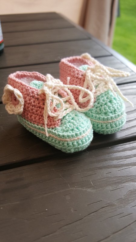 Häkelanleitung für Baby-Turnschuhe (#2)