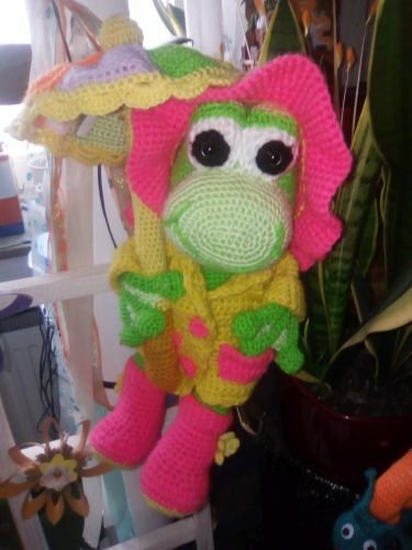 Gratis Häkelanleitung Wetterfroschdame Emelie