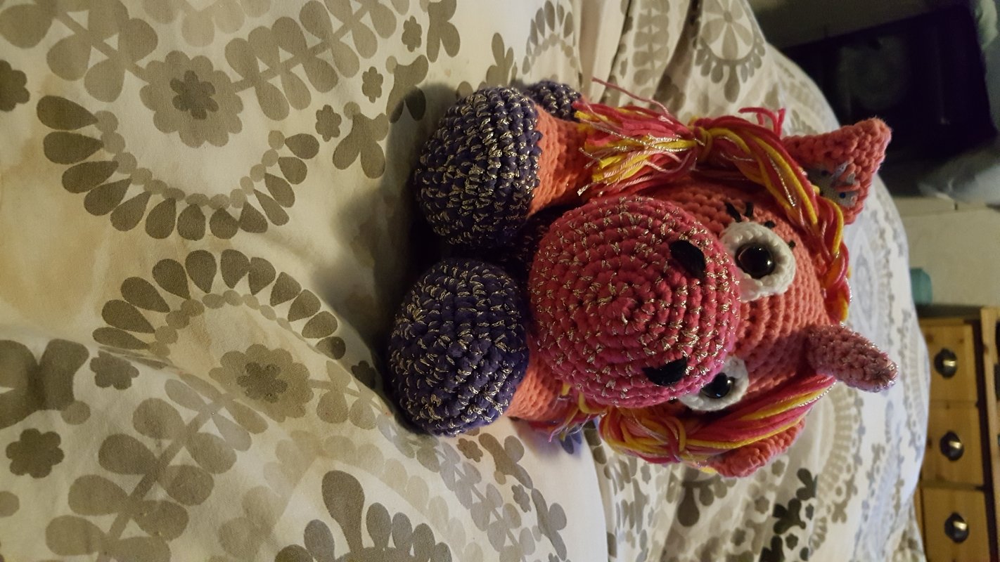 Kostenlose Häkelanleitung Tasche für Mädchen als Pferd