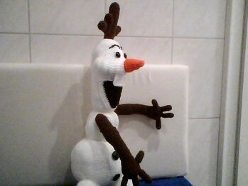 Olaf hat sich gut häkeln lassen, wird bestimmt ein schönes Weihnachtsgeschenk. Danke für die sehr gute Anleitung
