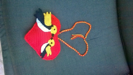 Herz zum Muttertag mit Mama- und Baby-Vogel