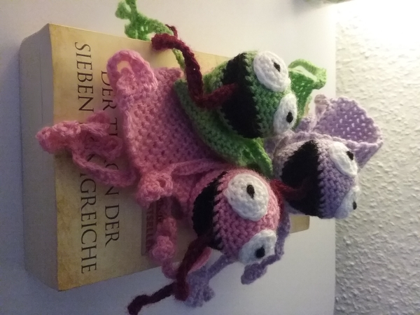 Amigurumi Crochet Frog Bookmark