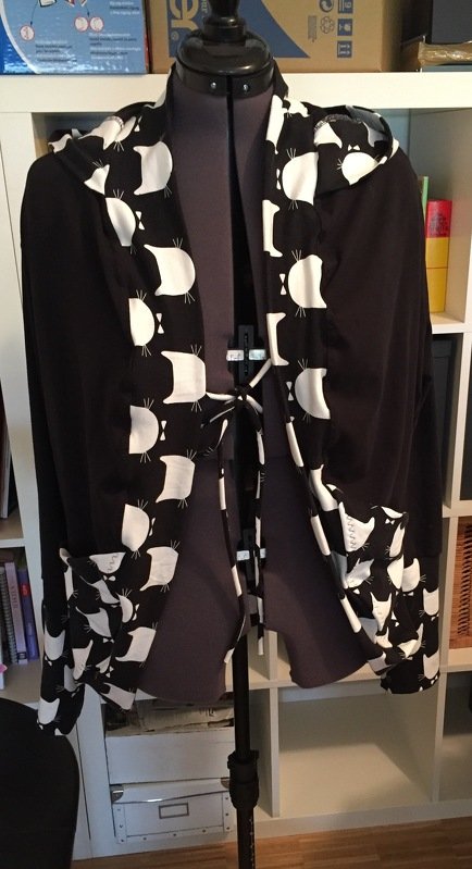 Lala *** E-Book PDF-Datei Cardigan Strickhacke in 7 Doppelgrößen XS-XXXL Schnittmuster mit Nähanleitung