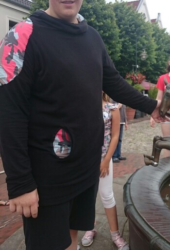 Bin ganz stolz auf das Ergebnis. Ist der Lieblingspulli geworden :-)