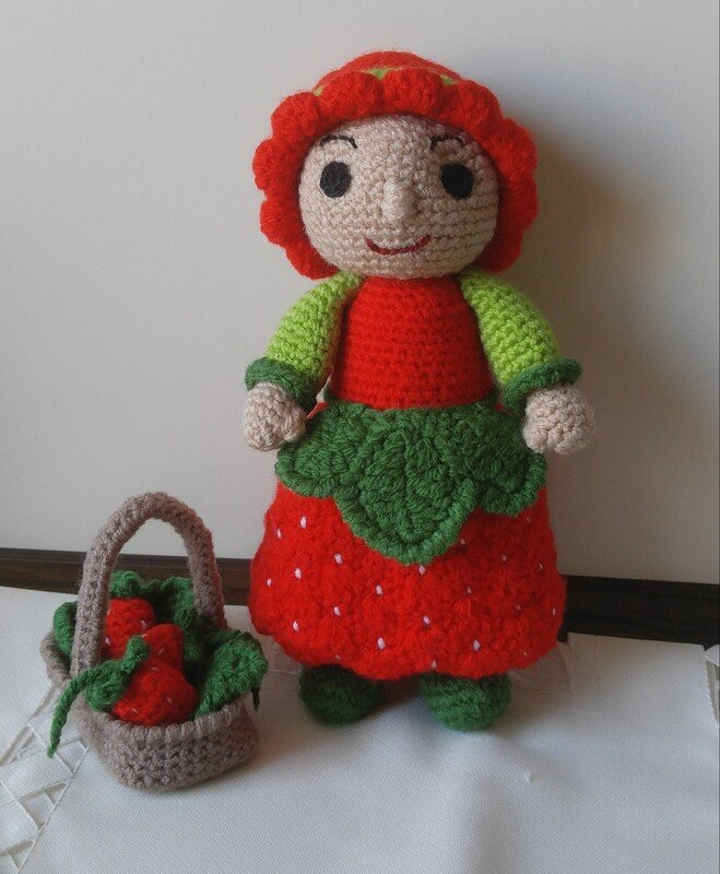 Gartenwichtel Emilia Erdbeer Häkelanleitung