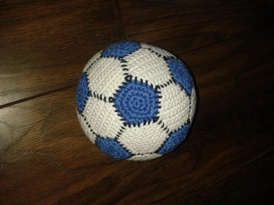 Super bunter Ball für Kinderhände, Fussball 