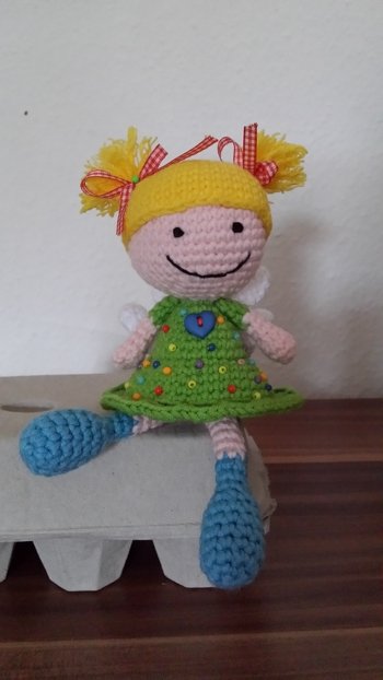 Super tolle gut erklärte Anleitung!!
Kam als Geburtstagsgeschenk für meine Patin ganz toll an!