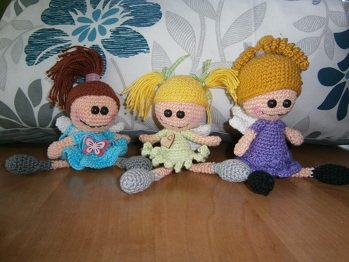 Hallo alles hat super geklappt, man kann richtig süchtig werden,.... ich habe im Mai einen Firmling, und sie bekommt von mir einen gehäkelten Schutzengel
Super Anleitung
lg. brigitte