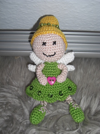 dieses Engelchen wird von meiner Tochter "Tinkerbell" genannt.
