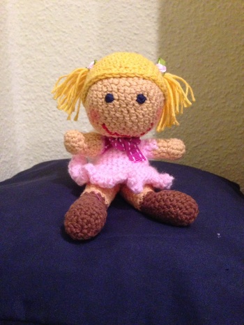 Das war mein erstes Engelchen für meine Enkeltochter. Eine tolle Anleitung, bin super damit zurecht gekommen. Danke Häkelkeks. :-)