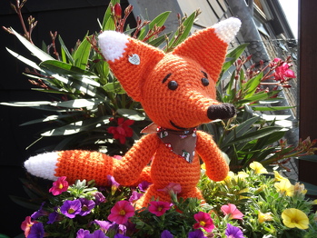 Hat sehr viel Spaß gemacht, den Fennec zu häkeln. War mein erster "wilder Kerl"