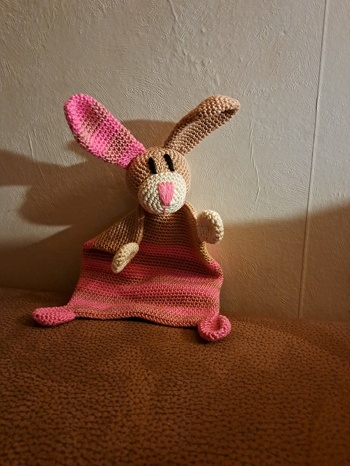 Sehr gute Erklärung, war kein Problem, den Kuschelhasen nachzuarbeiten.
