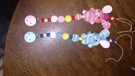 Schnullerkette häkeln, Schnullerkette mit Hase