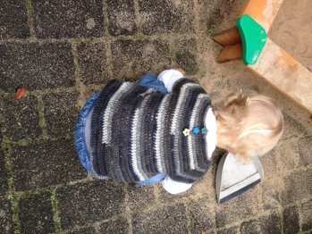 Hier in Kurzform - als Pulli.